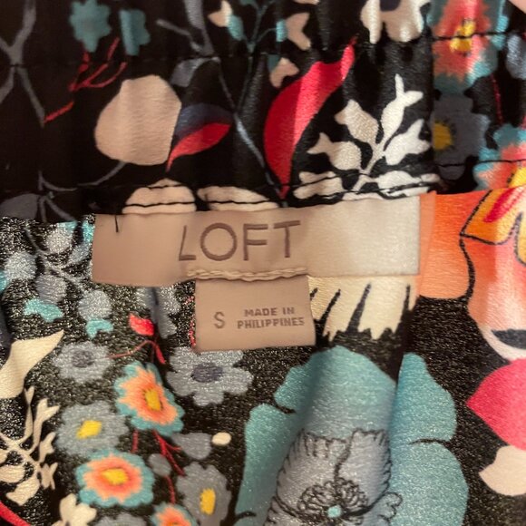 🔥 LOFT | Black/Red/Green/White Floral Chiffon Drawstring Skirt Small - Picture 3 of 4